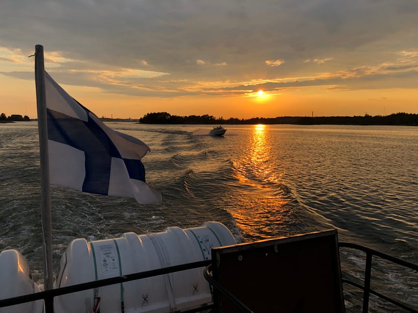 Helsinki: Summer Nights City Canal & Archipelago Cruise - Onboard Amenities