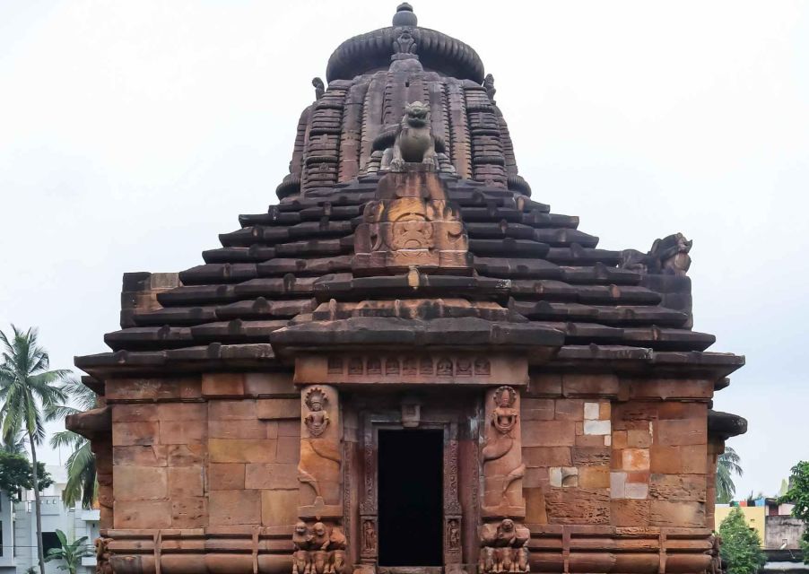 Heritage & Cultural Walk of Bhubaneswar (2 Hours Guided Walk - Inclusions