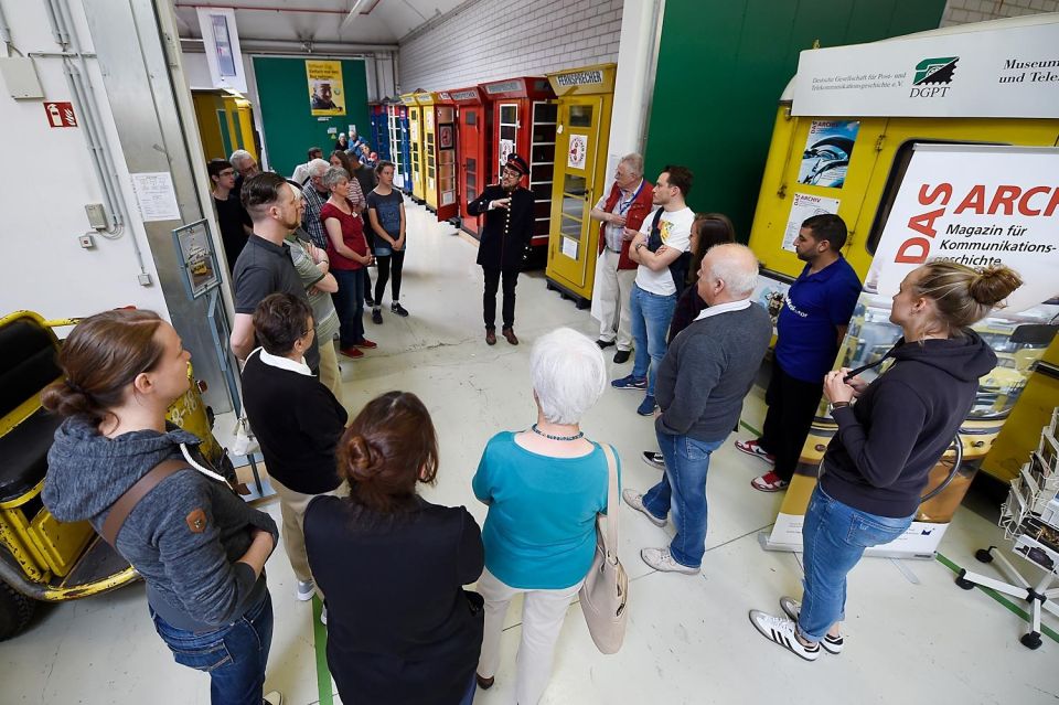 Heusenstamm: Tour of the Depot of the Museum of Communication - Explore Communication Evolution