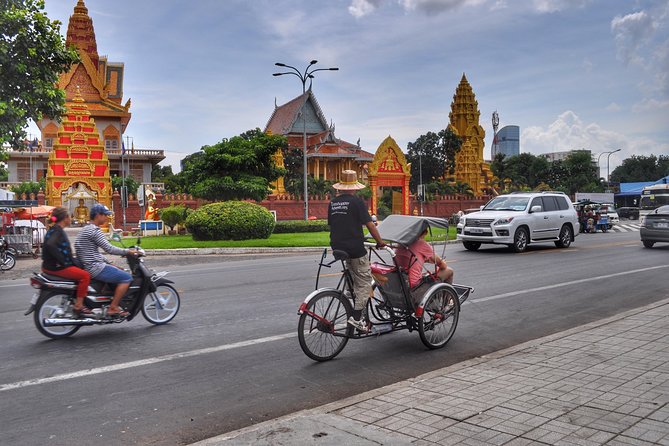 Hidden Phnom Penh City Tour, Royal Palace, Wat Phnom - Meeting and End Points