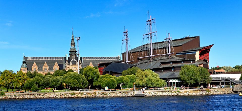 Highlights of Stockholm Private Tour - Pickup and Transportation