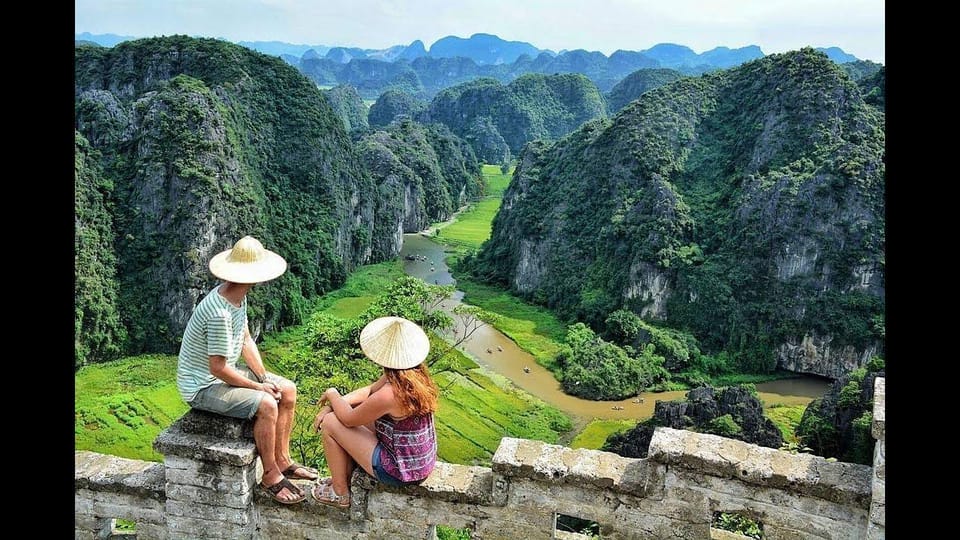 Hoa Lu - Tam Coc - Mua Cave 1 Day Tour - Pickup and Journey