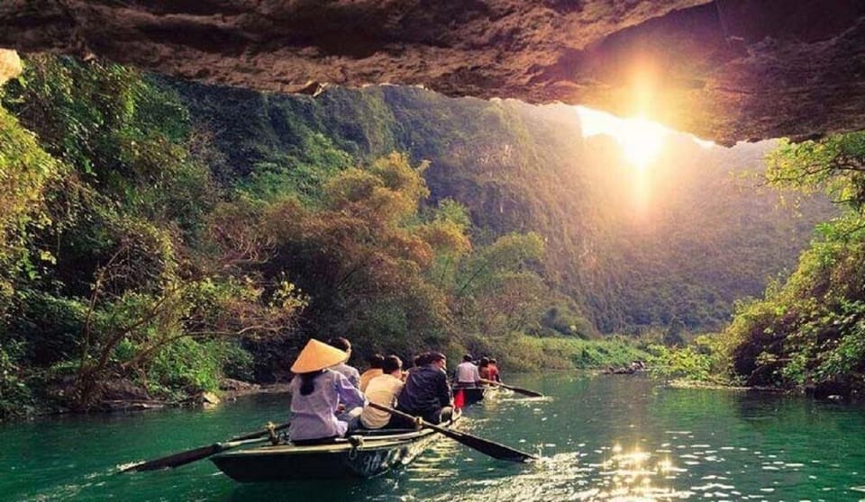 HOA LU – TRANG AN - MUA CAVE - 1 DAY TRIP BY LIMOUSINE - Highlights of the Trip