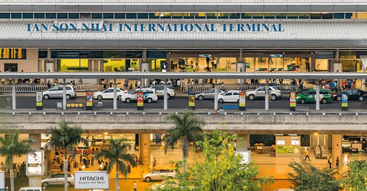 Hochiminh: Fasttrack in Tan Son Nhat International Airport - Streamlined Immigration and Check-in