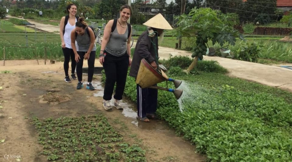 Hoi An: Farming and Fishing by Bicycle at Tra Que Village - Farming and Fishing Experience