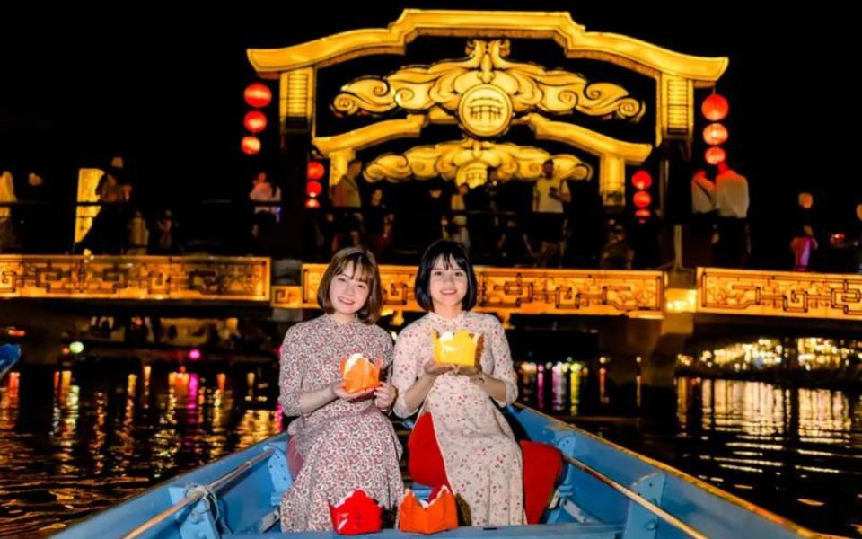 Hoi An: Hoai River Boat Trip by Night With Release Lantern - Itinerary Details