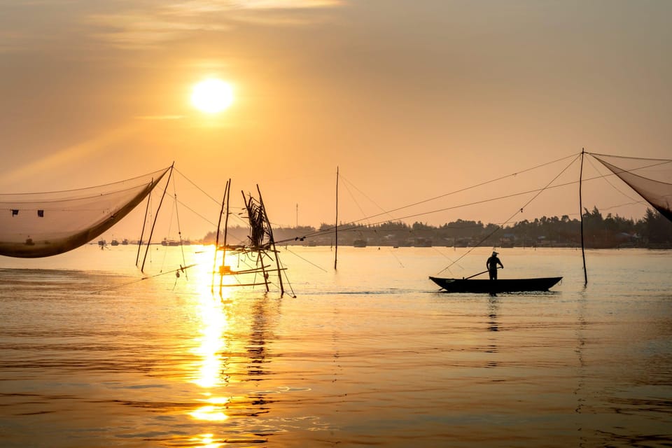 Hoi an Sunrise and Fish Market, Taking Photos - Experience and Activities