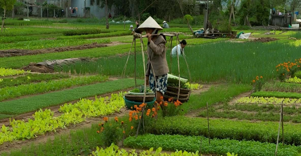 HOIAN: LANTERN MAKING–FARMER AT TRA QUE SMALL GROUP - Highlights of the Experience