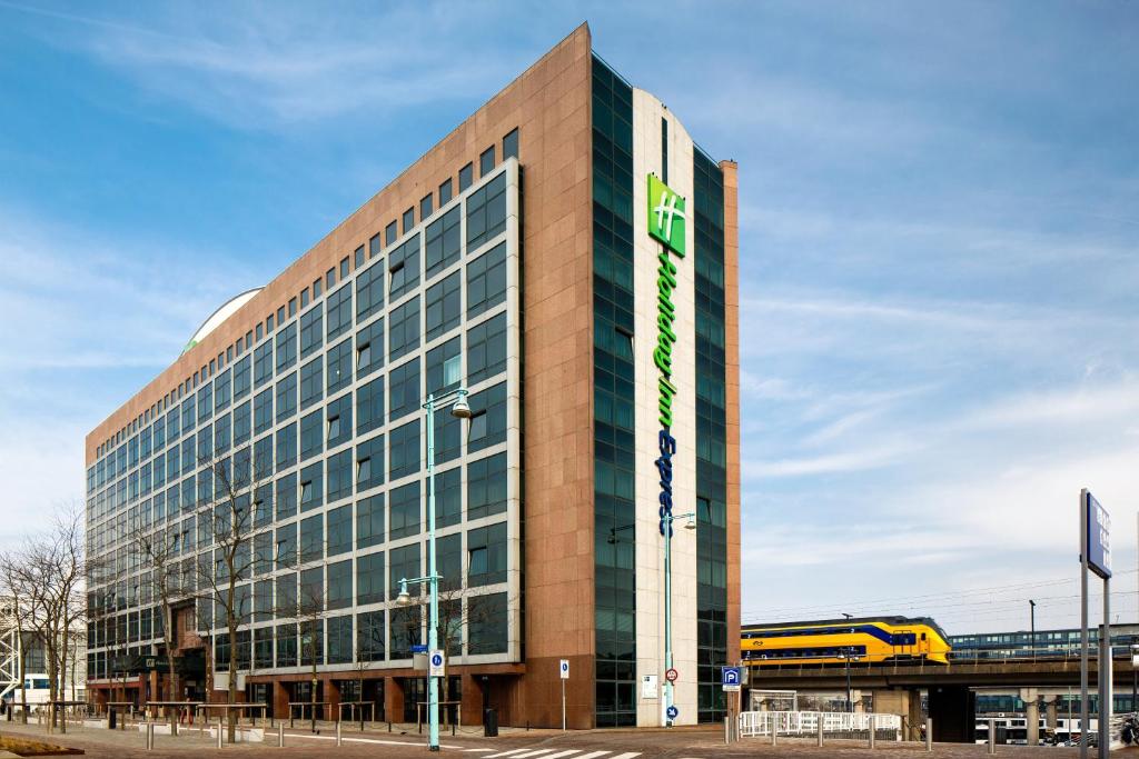 Holiday Inn Express Amsterdam - Sloterdijk Station, an IHG Hotel - Guest Ratings