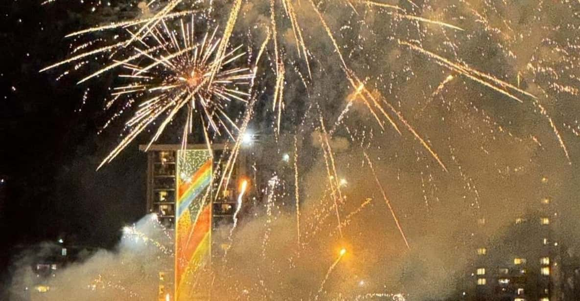 Honolulu: Friday Night Fireworks Catamaran Cruise W/ Drinks - Cruise Details