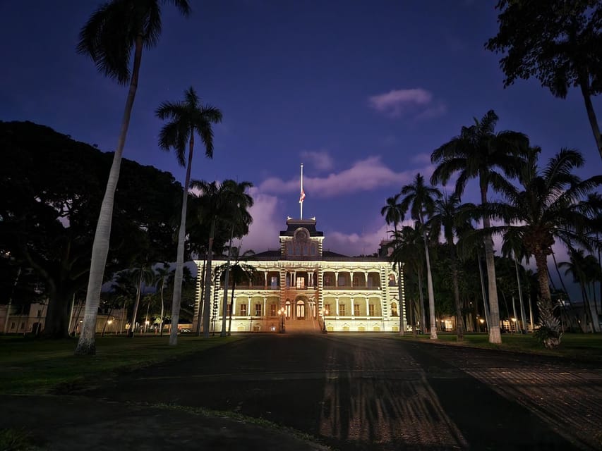 Honolulu: Ghosts of Old Honolulu Walking Tour - Tour Experience