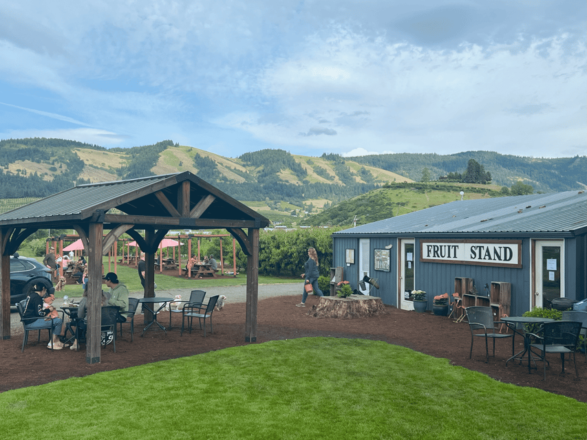 Hood River Premium Wine Tour - Inclusions and Amenities