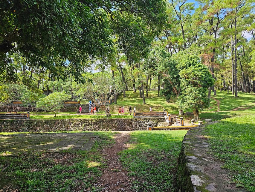 Hue City Tour Half Day: Imperial City and Tu Duc Tomb by Car - Highlights of the Tour