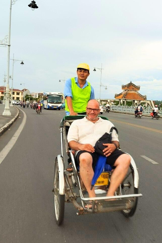 Hue: Cyclo Ride and Dragon Boat Dinner - Dinner Menu