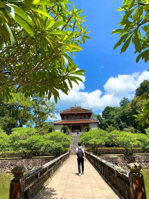 Hue: Dragon Boat, Royal Tombs, Thien Mu Pagoda With Guide - Perfume River Boat Cruise