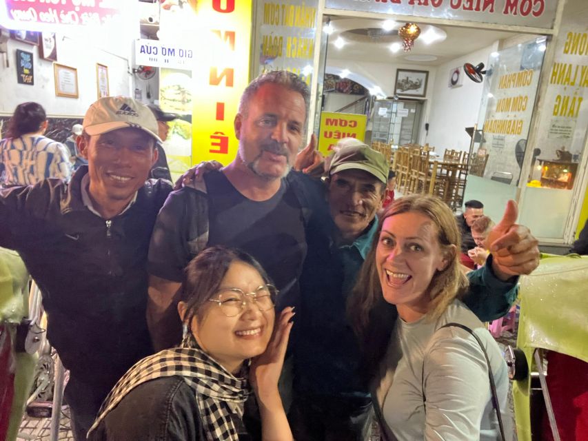 Hue : Night Local Street Food Tour by Vietnamese Cyclo - Itinerary Breakdown