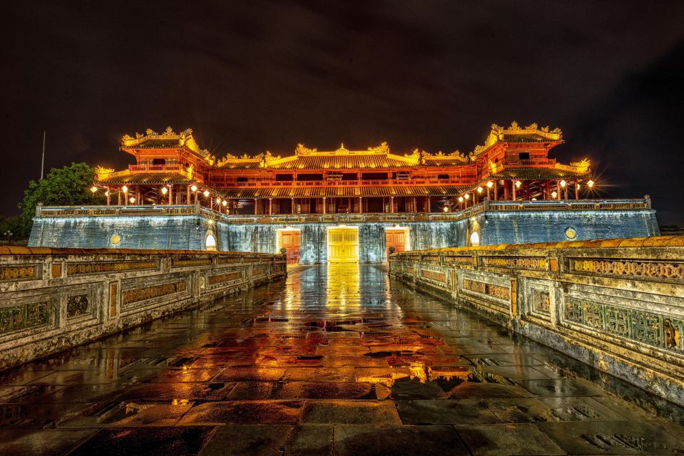 Hue: Night Walking and Photo Tour - Explore Hue by Night - Detailed Itinerary