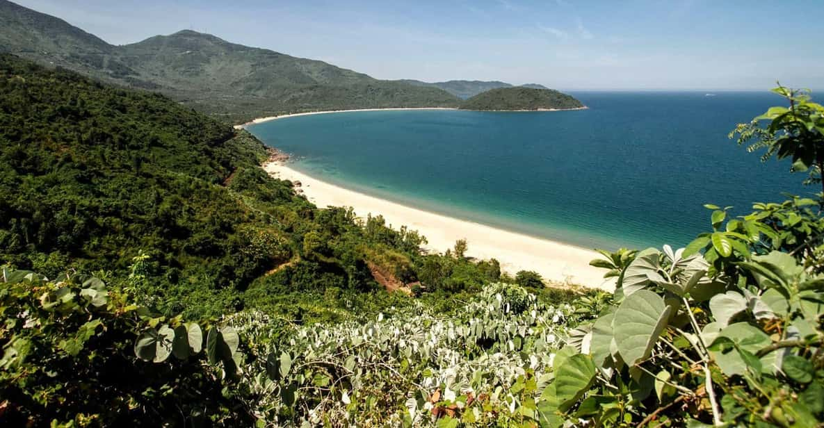 Hue: Private Car Transfer To/From Da Nang With Sightseeing - Scenic Journey Experience