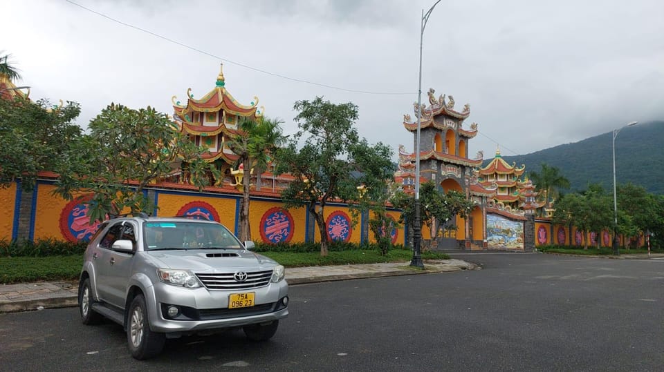 Hue: Private Transfer to Hoi An via Hai Van Pass - Scenic Experience