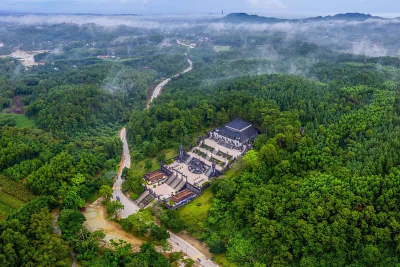 Hue Royal Tombs Tour: Khai Dinh and Tu Duc Mausoleum - Exploring Tu Duc Mausoleum