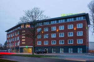 Ibis Styles Haarlem City - Room Features and Comfort