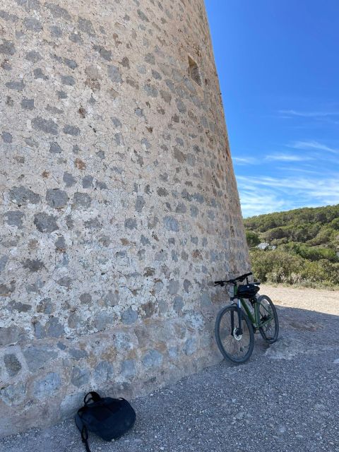 Ibiza: Town Bike Excursion - Environmental Commitment
