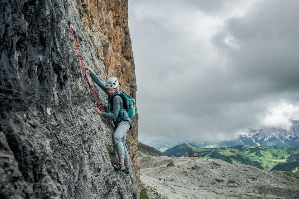 IN THE DOLOMITES WITH ALTA BADIA GUIDES - Booking Process