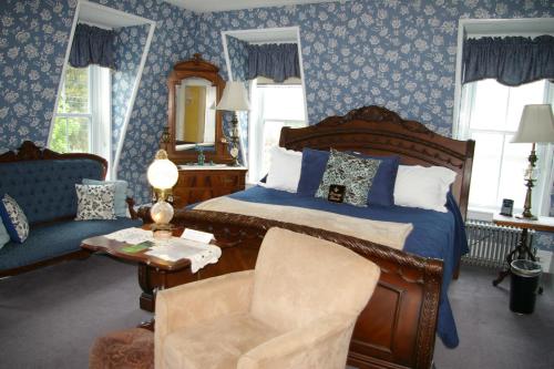 Inn Victoria - Dining Options