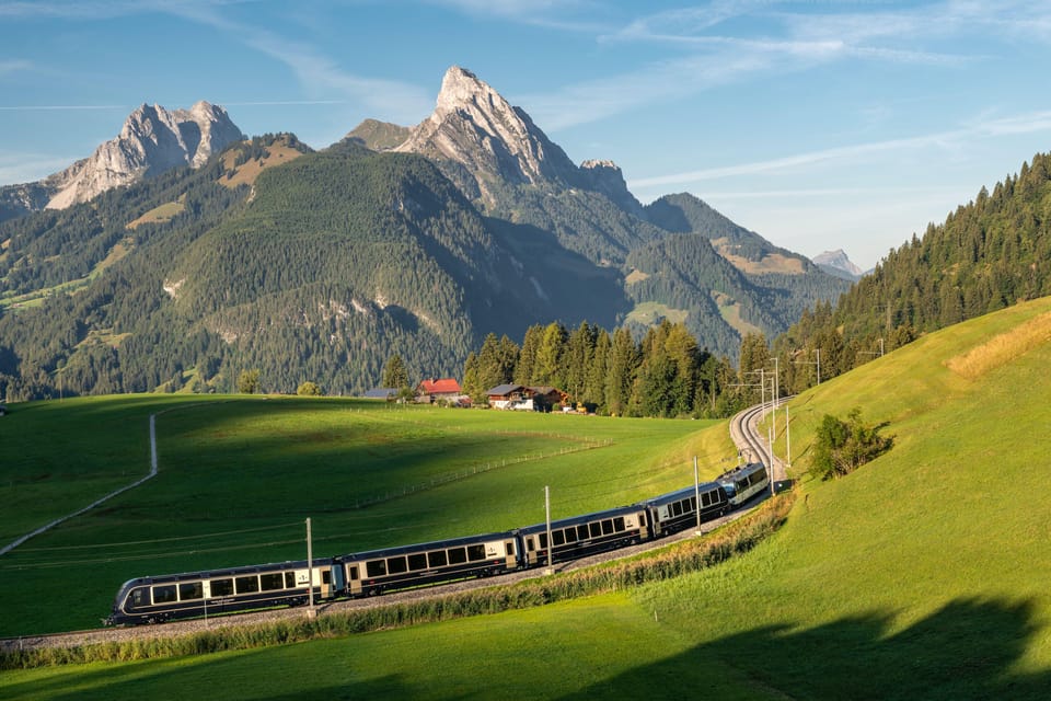 Interlaken: Goldenpass Express Scenic Train To/From Gstaad - Comfort and Amenities