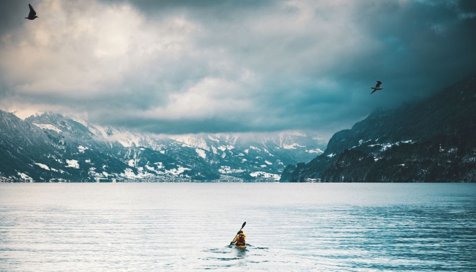 Interlaken: Winter Kayak Tour on Lake Brienz - What to Bring