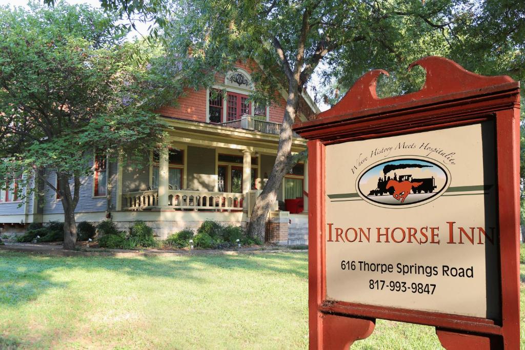 Iron Horse Inn - Amenities and Facilities