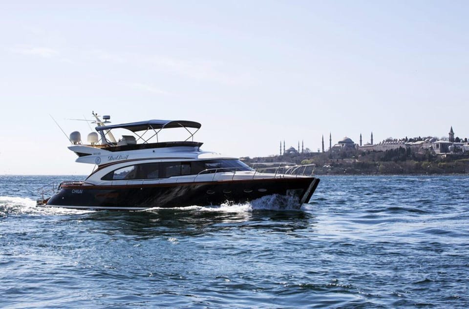 Istanbul: 2-Hour Private Bosphorus Yacht Tour - Cruise Details