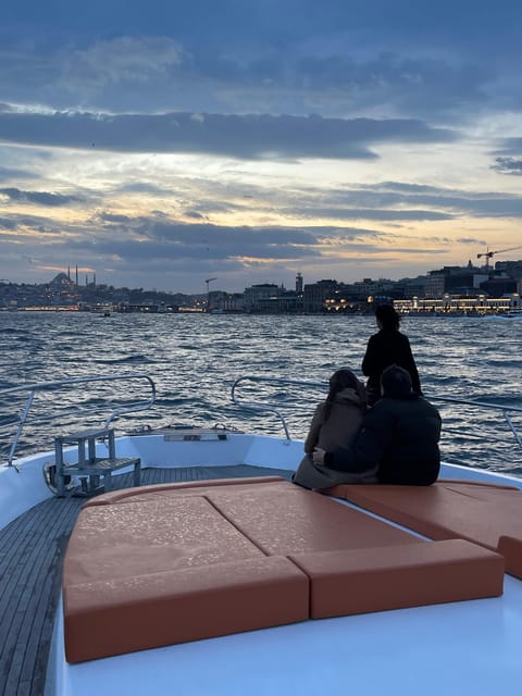 Istanbul: Private Bosphorus Tour on Yacht W/Snack and Fruits - Important Notes