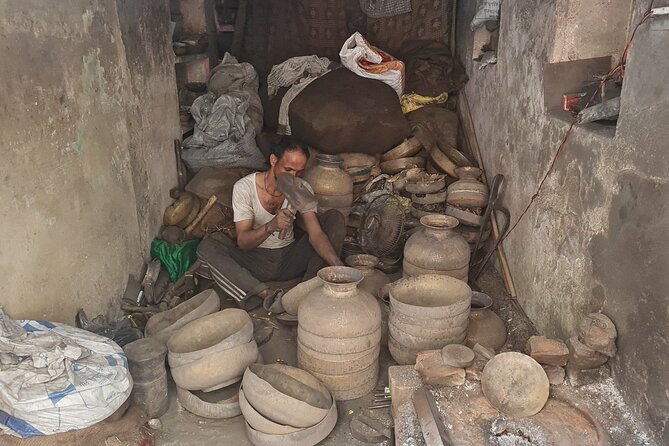 Jaipur Heritage Walk - Artisans | Bazaars | Culinary | Temples (Awarded) - Exploring the Bazaars