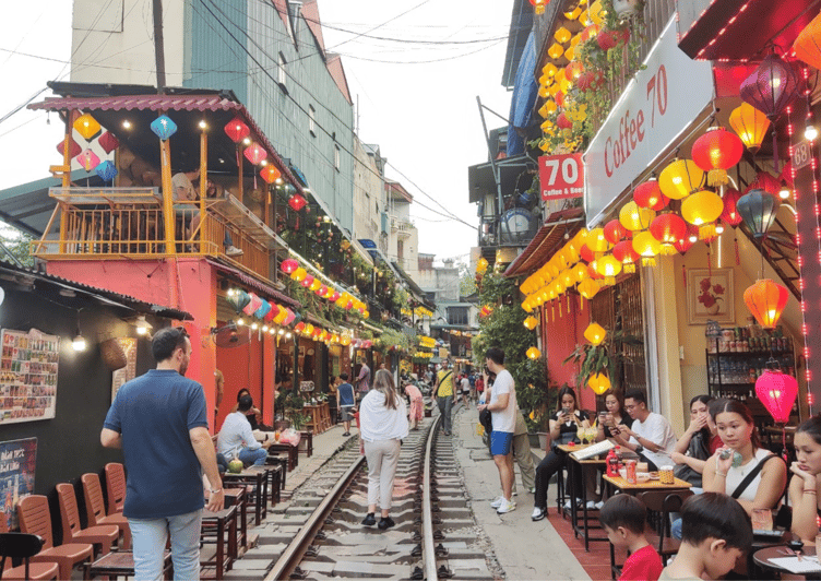 Journey to Explore Hanoi Foods With Train Street Visit - Tour Details