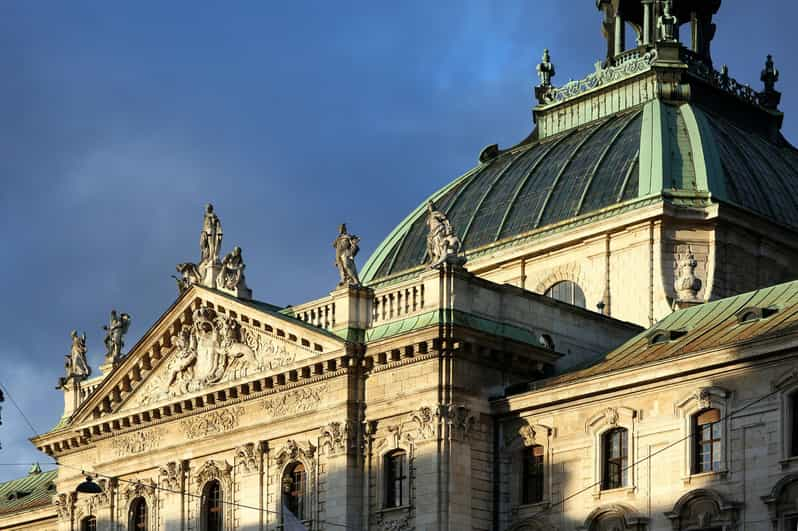 Justizpalast Tour Munich: Justice of Third Reich &White Rose - Architectural Experience