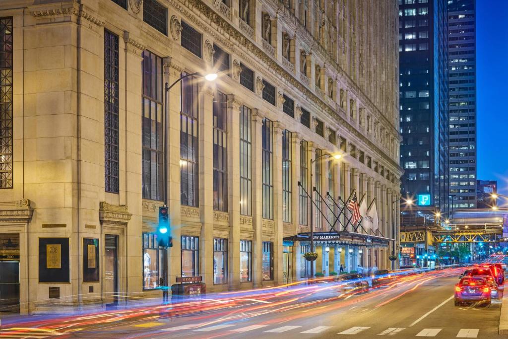 JW Marriott Chicago - Hotel Facilities