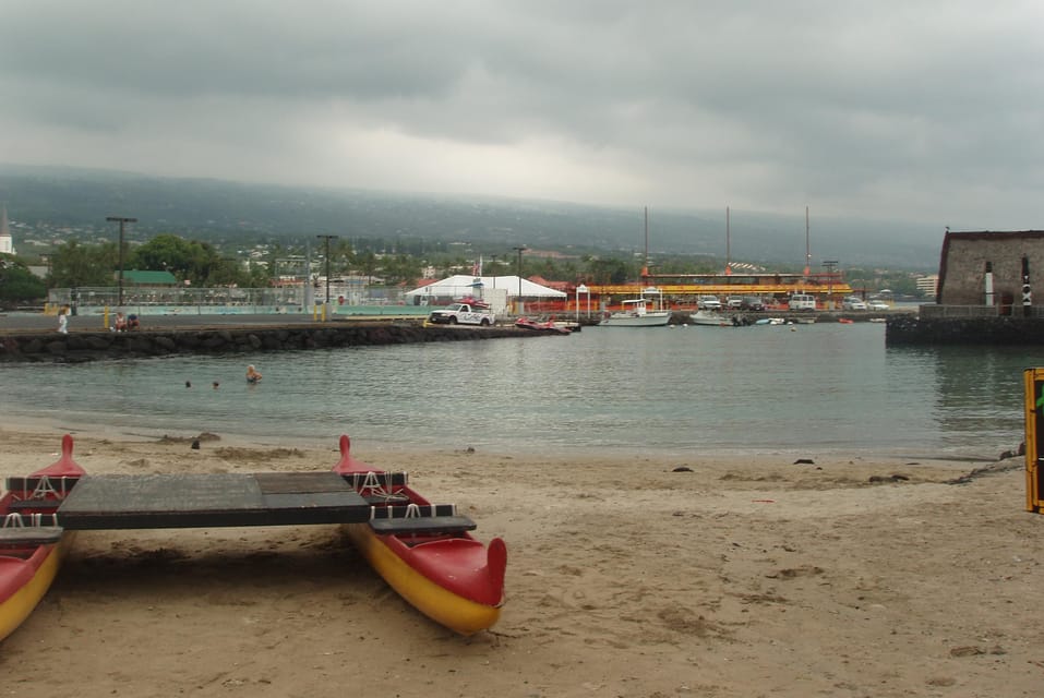 Kailua-Kona: Haunted History Ghost Walking Tour - Kahunas Abilities to Cure or Kill