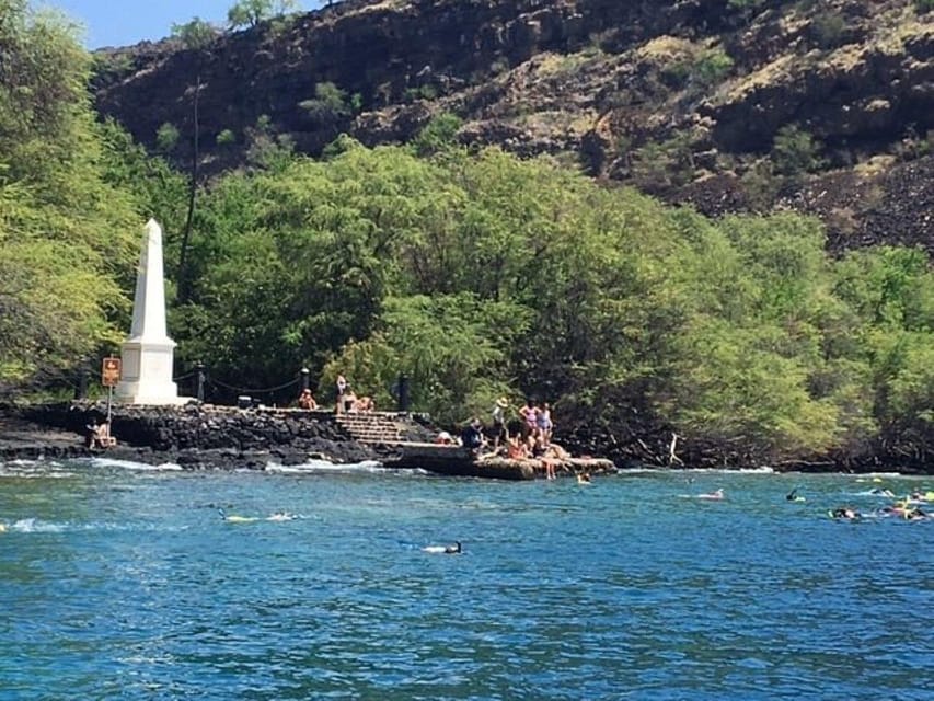 Kailua-Kona: Kealakekua Bay and Captain Cook Monument Tour - Snorkeling Experience