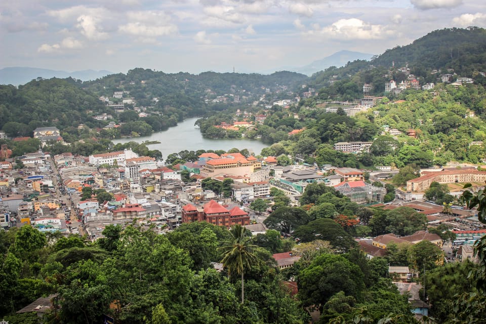 Kandy; City Tour by AC Car - Cultural Experience