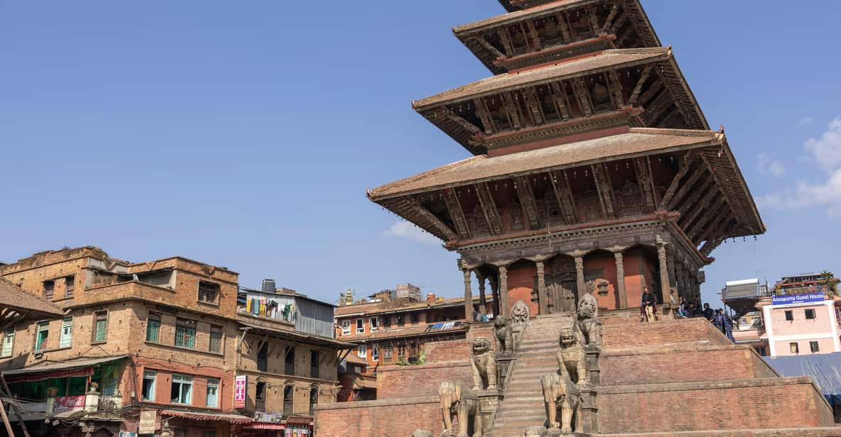 Kathmandu: Nagarkot, Bhaktapur, Doleswor & Sanga Statue Tour - Discovering Bhaktapur Durbar Square