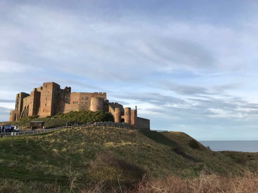 Kingdoms & Keeps: From Holy Island to Harry Potter - Exploring Alnwick Castle