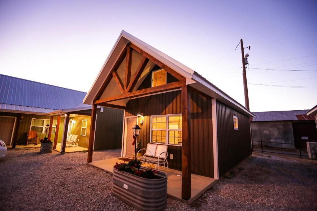 Knotty Squirrel Cabins Review