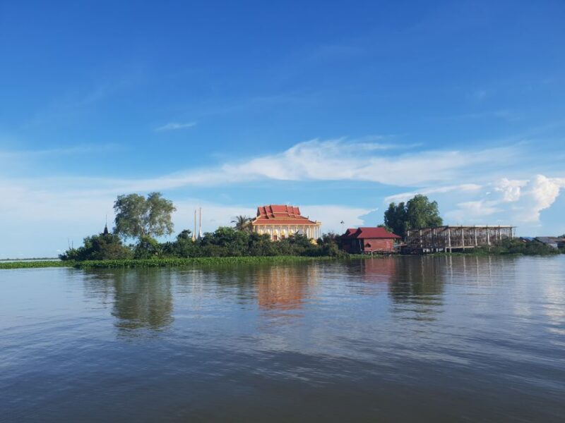 Koh Ker, Beng Mealea and Floating Village. - Attractions in Koh Ker