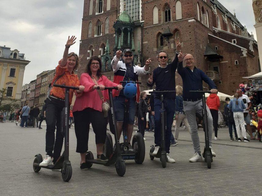 Krakow: 4h Full Tour, Old Town and Jewish Quarter Tour - Exploring the Old Town