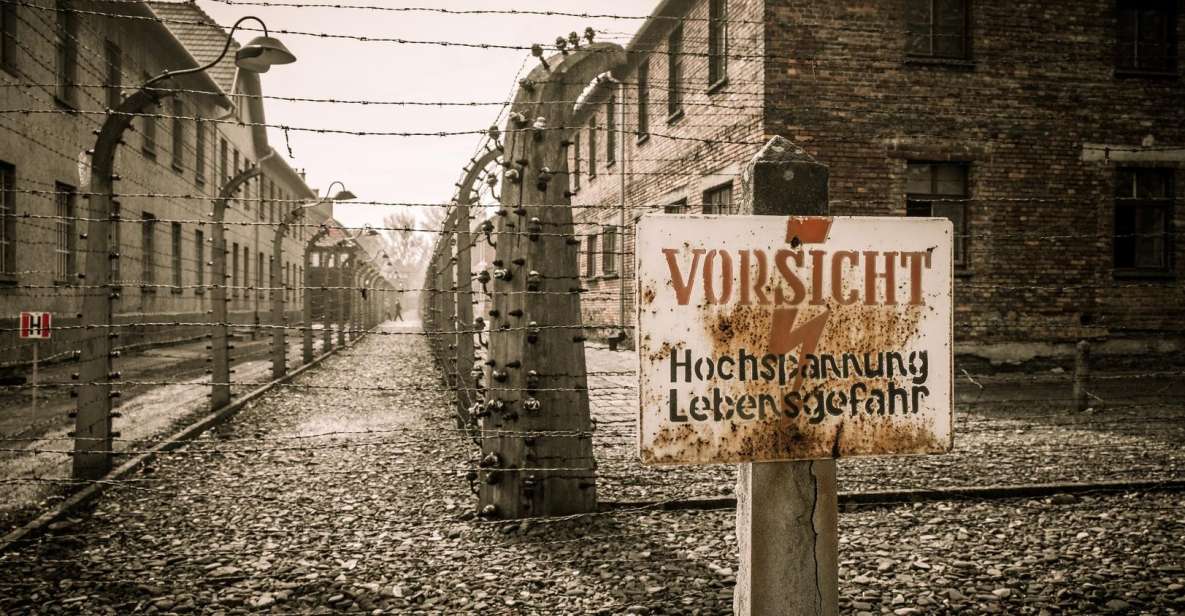 Krakow and Auschwitz Small-Group Tour From Warsaw With Lunch - Auschwitz and Krakow Experience