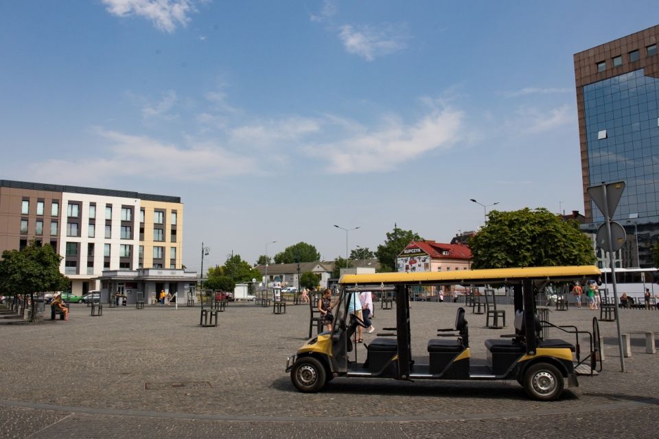 Krakow: City Tour of 3 Districts by Electric Car - Discovering Kazimierz