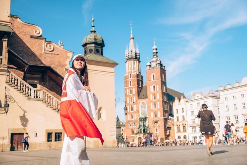 Krakow: Express Walk With a Local in 60 Minutes - Unique Local Insights