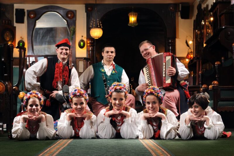 Krakow: Folk Show & 3-Course Dinner at Jama Michalika Café - Traditional Dinner Menu