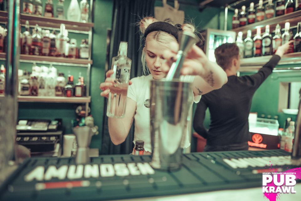 Krakow: Kazimierz Pub Crawl With 1-Hour of Unlimited Drinks - Whats Included in the Crawl